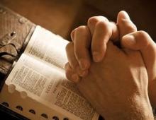 Silná modlitba za hádky a urážky s manželom alebo manželkou Za ktorú ikonu sa modliť v rodine